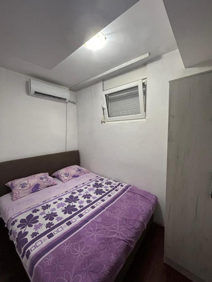 Apartment Sara Podgorica Bagian luar foto